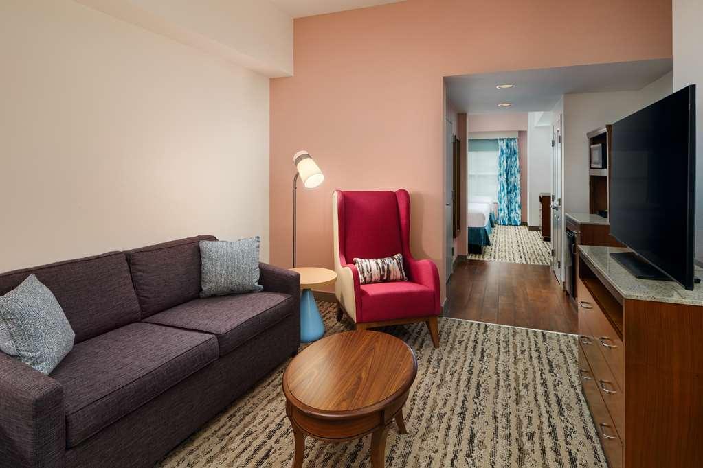 Hilton Garden Midtown Hotel 3*