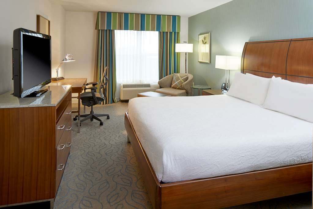 Hilton Garden Midtown Hotel 3*