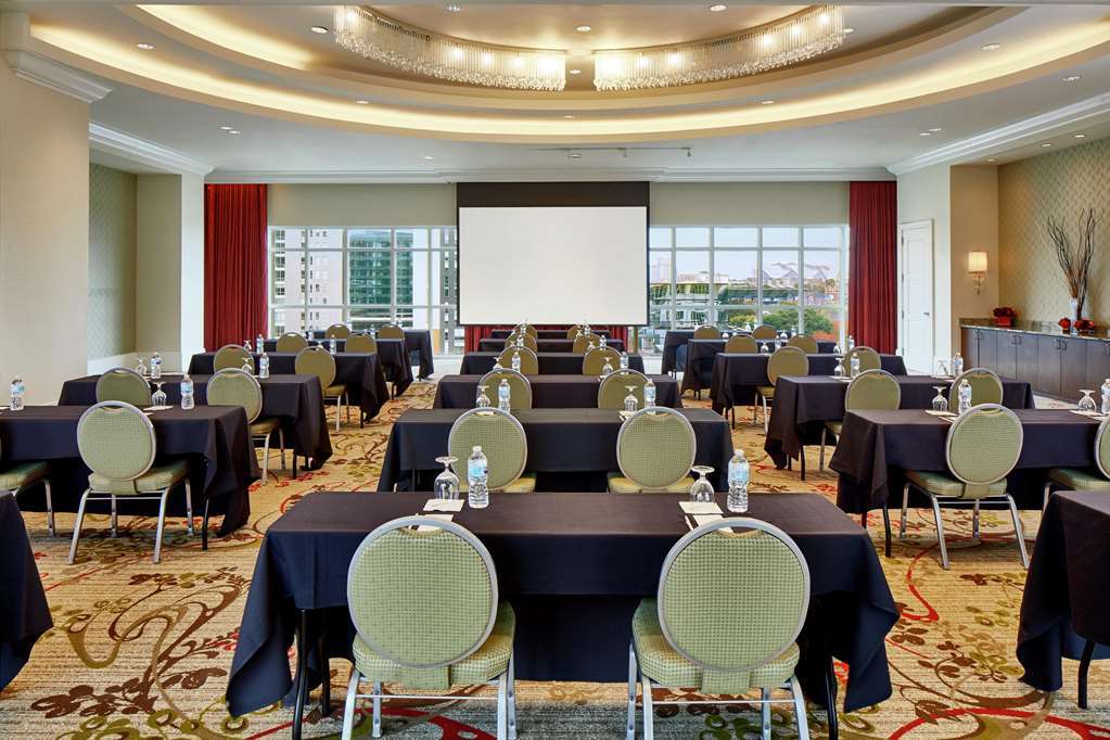Hilton Garden Midtown